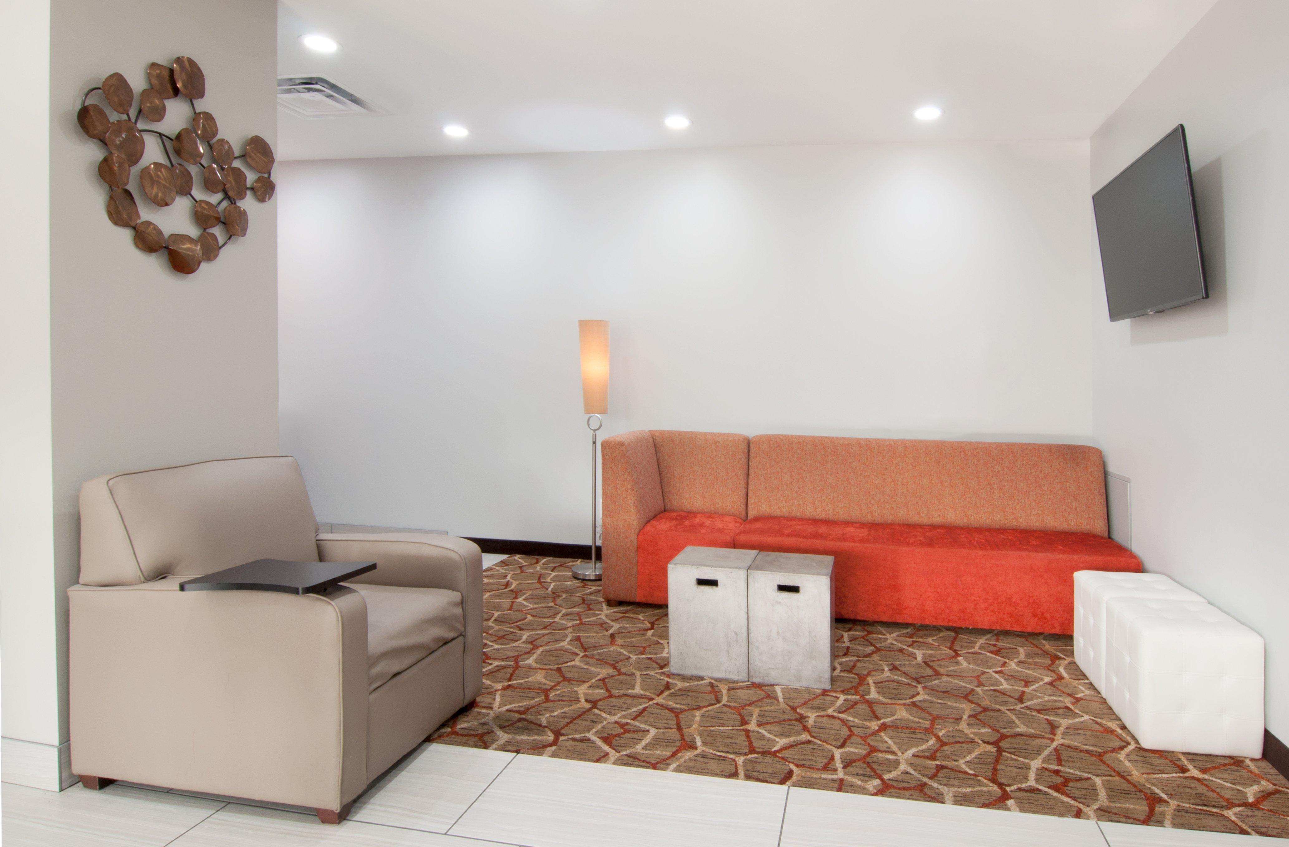 Holiday Inn Express & Suites Nashville-I-40 & I-24 Bagian luar foto