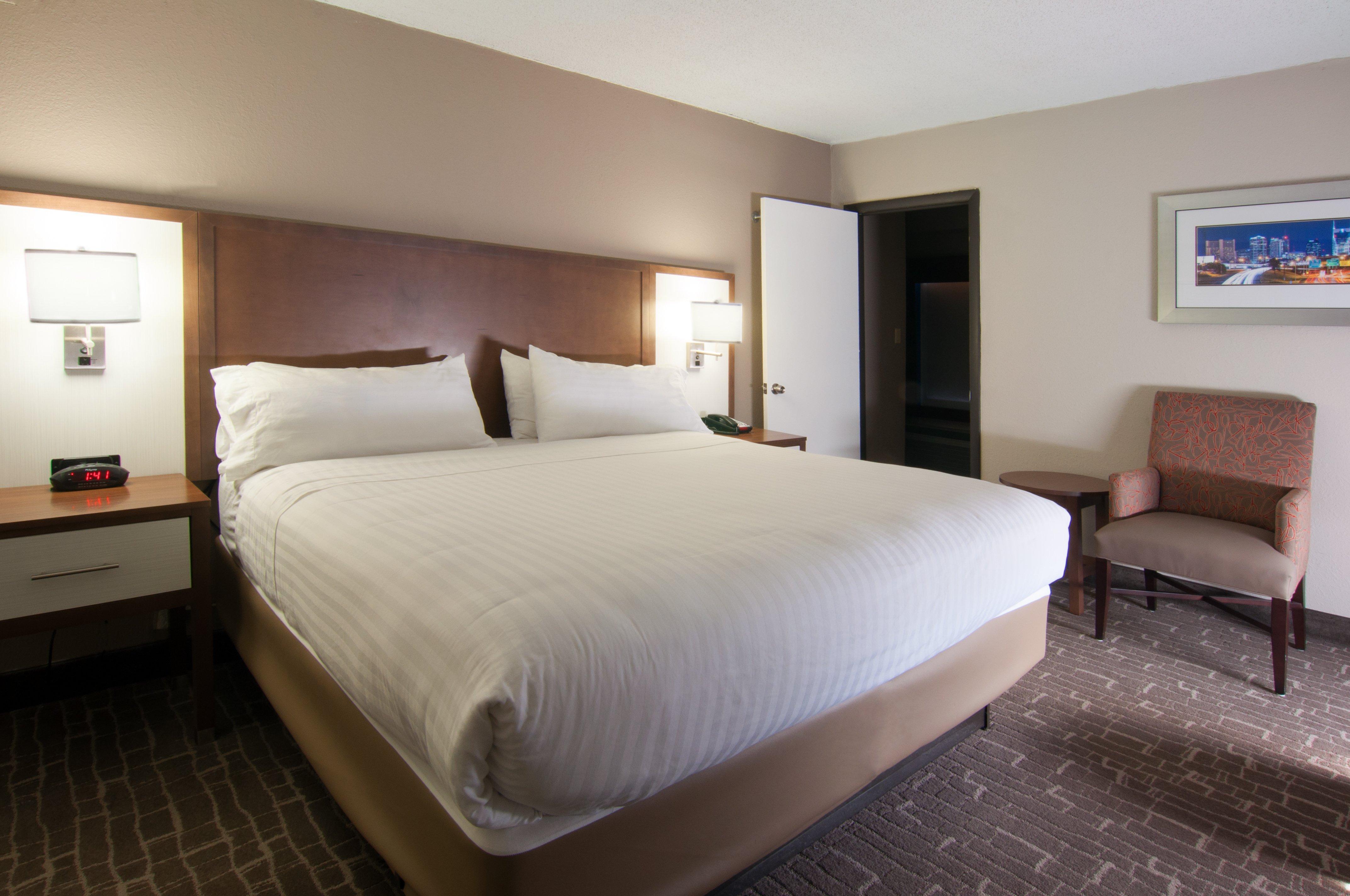 Holiday Inn Express & Suites Nashville-I-40 & I-24 Bagian luar foto