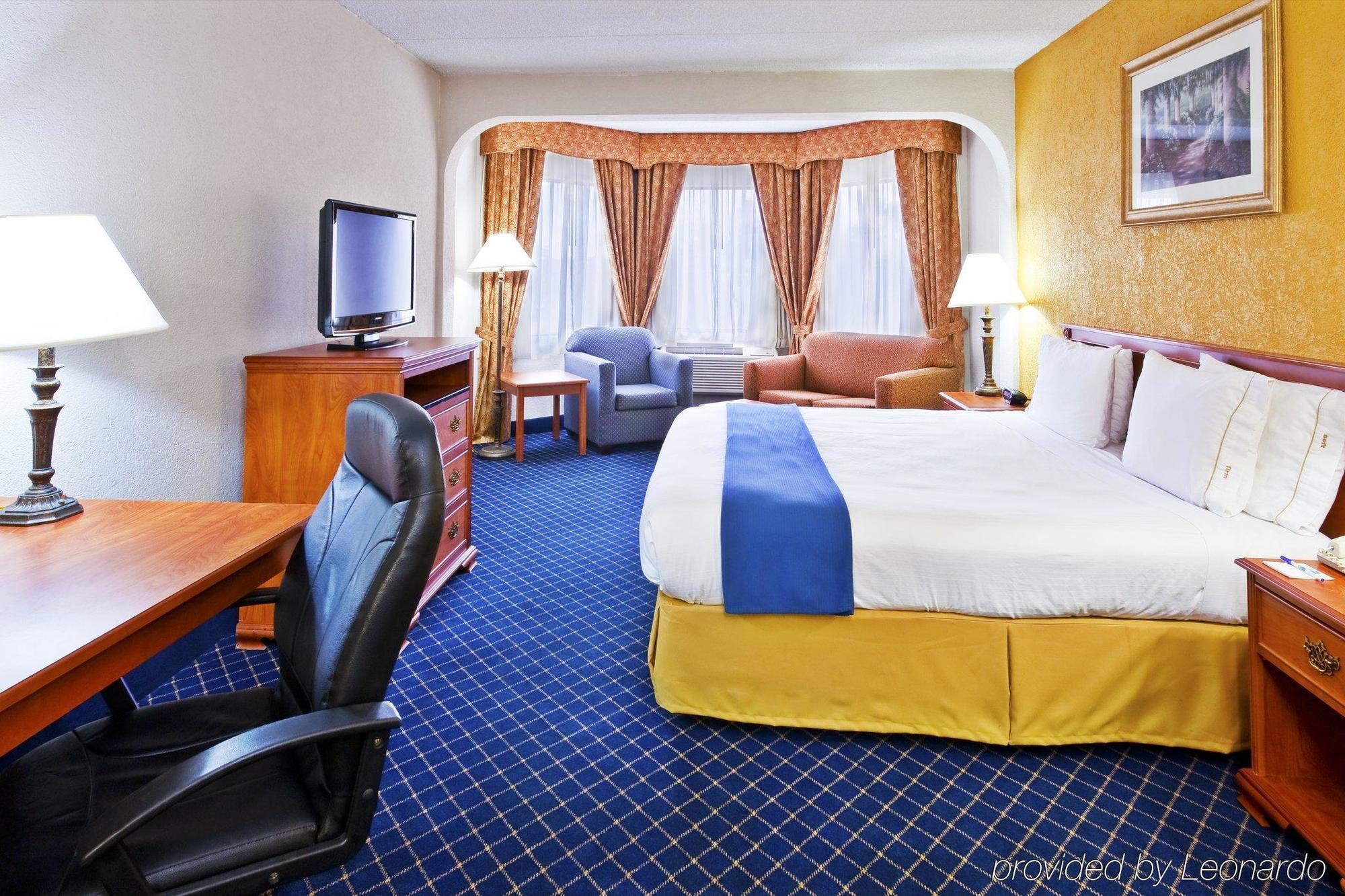 Holiday Inn Express & Suites Nashville-I-40 & I-24 Ruang foto